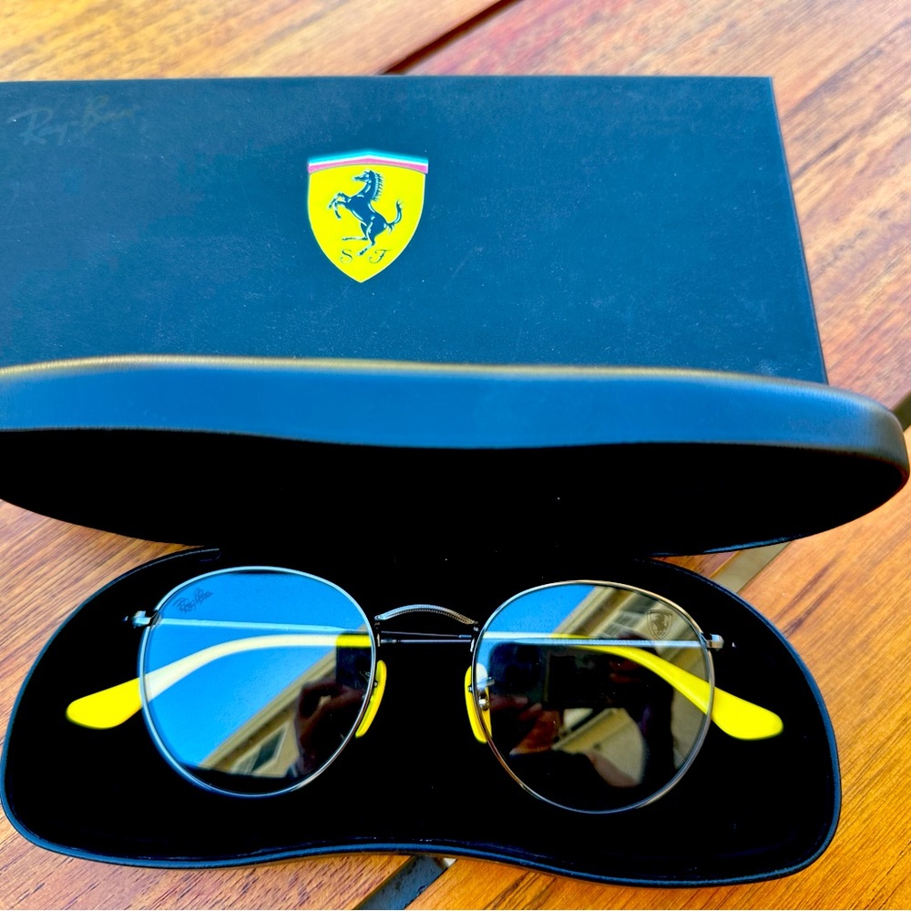 Ray an Ferrari Logo frames